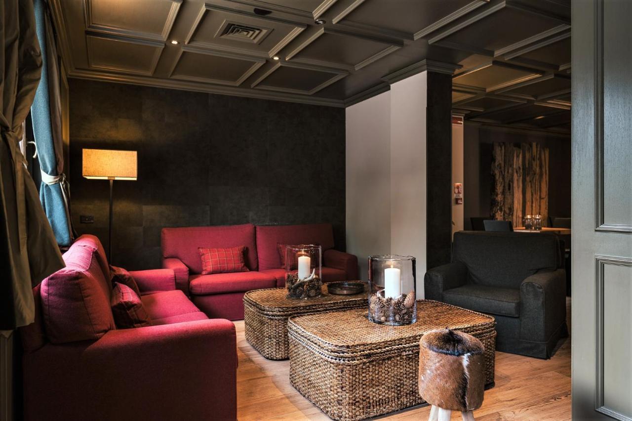 Hotel Alu Mountain Design Bormio Bagian luar foto