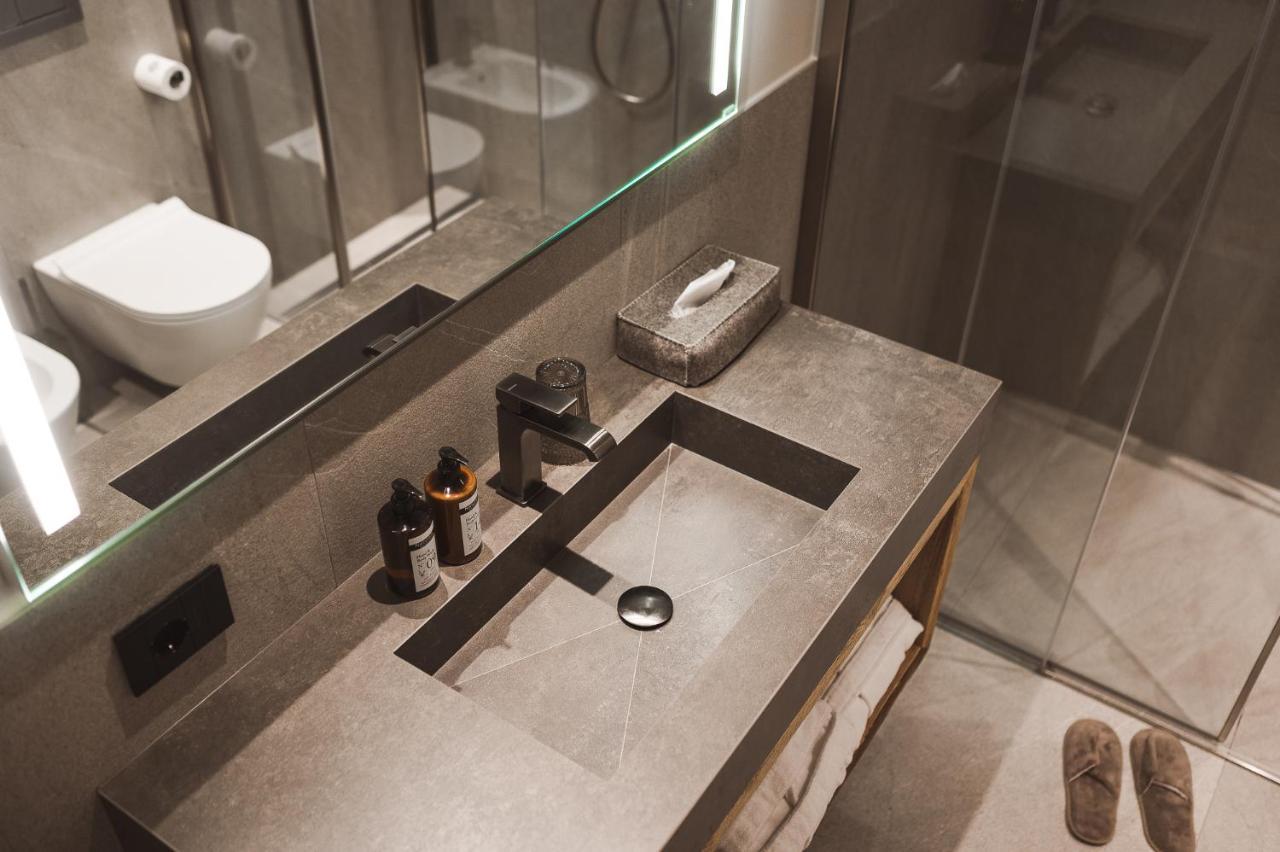 Hotel Alu Mountain Design Bormio Bagian luar foto