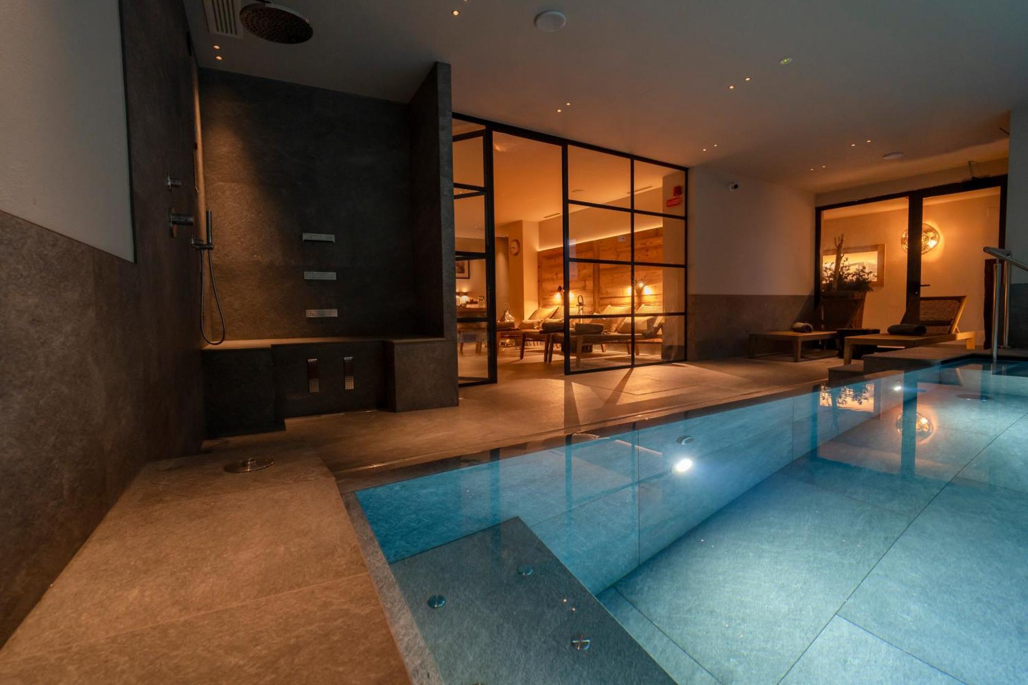 Hotel Alu Mountain Design Bormio Bagian luar foto