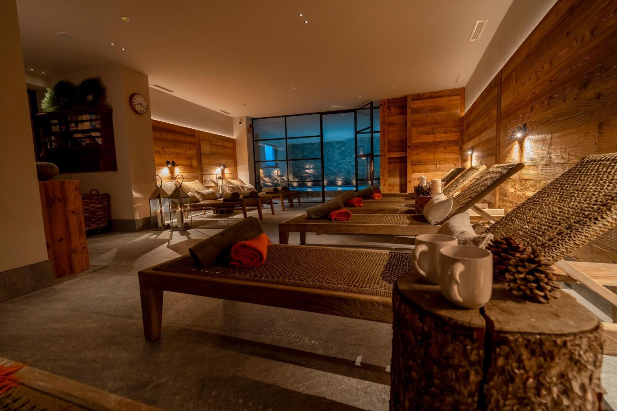 Hotel Alu Mountain Design Bormio Bagian luar foto